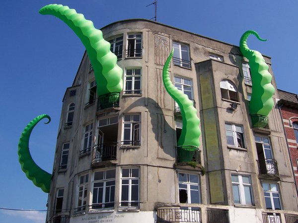 File:Octopied building by FilthyLuker.jpg
