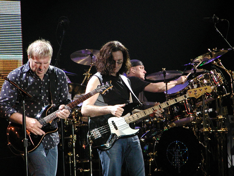 File:Rush-in-concert.jpg
