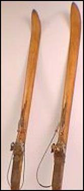 File:Antique skis wood.jpg