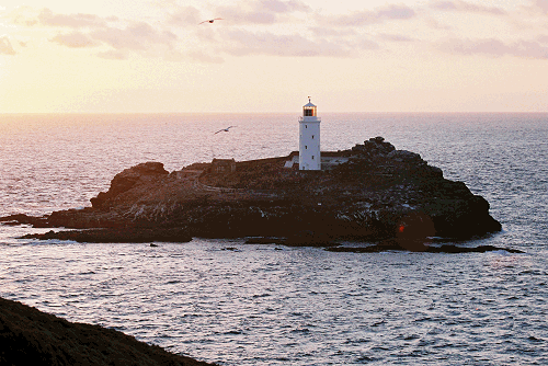 File:Tothelighthouse.PNG