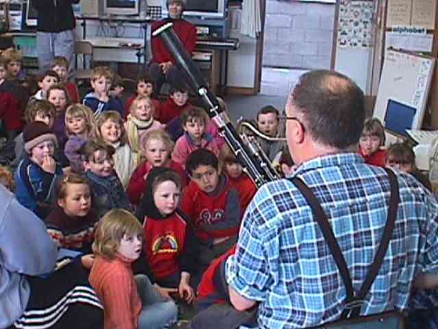 File:Children and bassoon.jpg