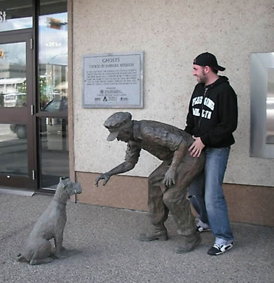 File:The 50 funniest statue sex photos of all time 20090615 1047598763.jpg