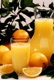 File:180px-Oranges and orange juice.jpg