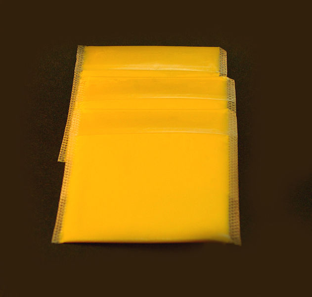 File:Wrapped American cheese singles.jpg
