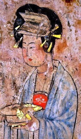 File:Fresco of a Woman from Pao-shan Tomb (寶山遼墓).jpg