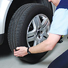 File:Change a tyre 4.jpg