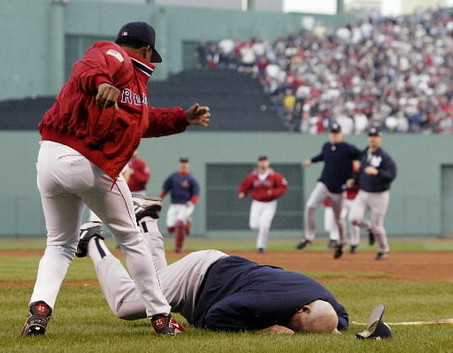 File:Large red sox yankees fight.jpg