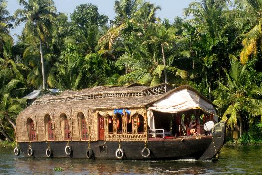File:Kerala houseboat.jpg