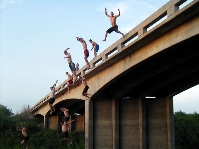 File:Jumping off bridge.jpg