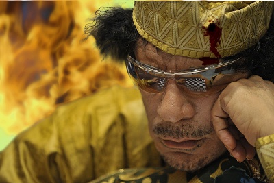 File:Muammar Gaddafi plays chess in hell.jpg