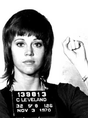 File:Jane Fonda Mugshot 1.jpg