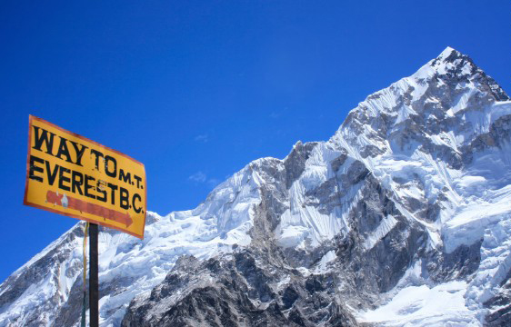 File:Way-to-Everest.jpg