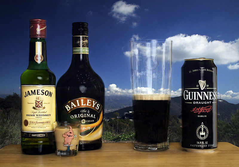 Drink irish. Ирландия алкоголь. Ирландский напиток. Ирландские спиртные напитки. Ирландский виски ирландские напитки.