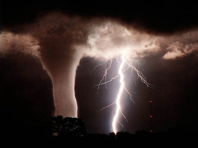 File:Tornado4.jpg