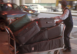 File:Airfare-baggagehandler.jpg