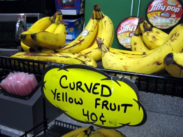 File:Curved yellow fruit.jpg