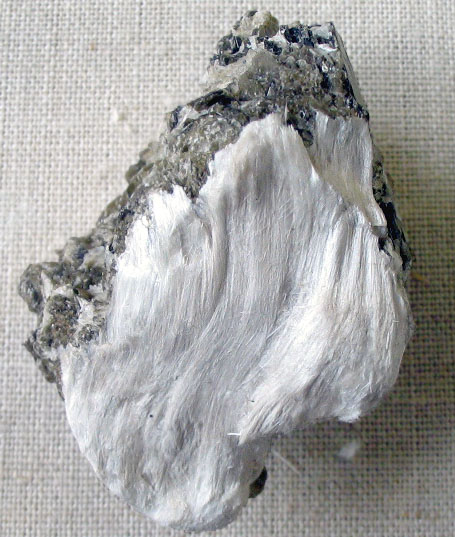 File:Asbestos with muscovite.jpg