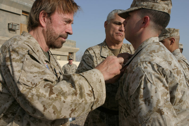 File:800px-Chuck Norris in Iraq in 2006.jpg