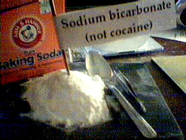 File:Sodium-bicarbonate-not-cocaine.jpg