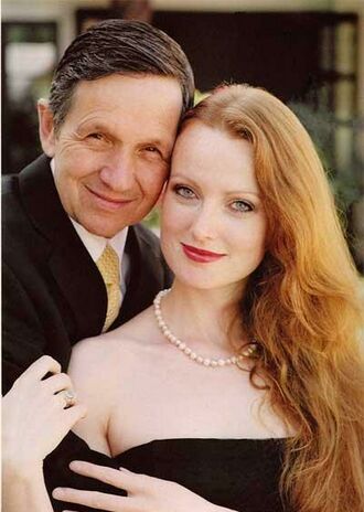Dennis Kucinich's wife - Uncyclopedia, the content-free encyclopedia