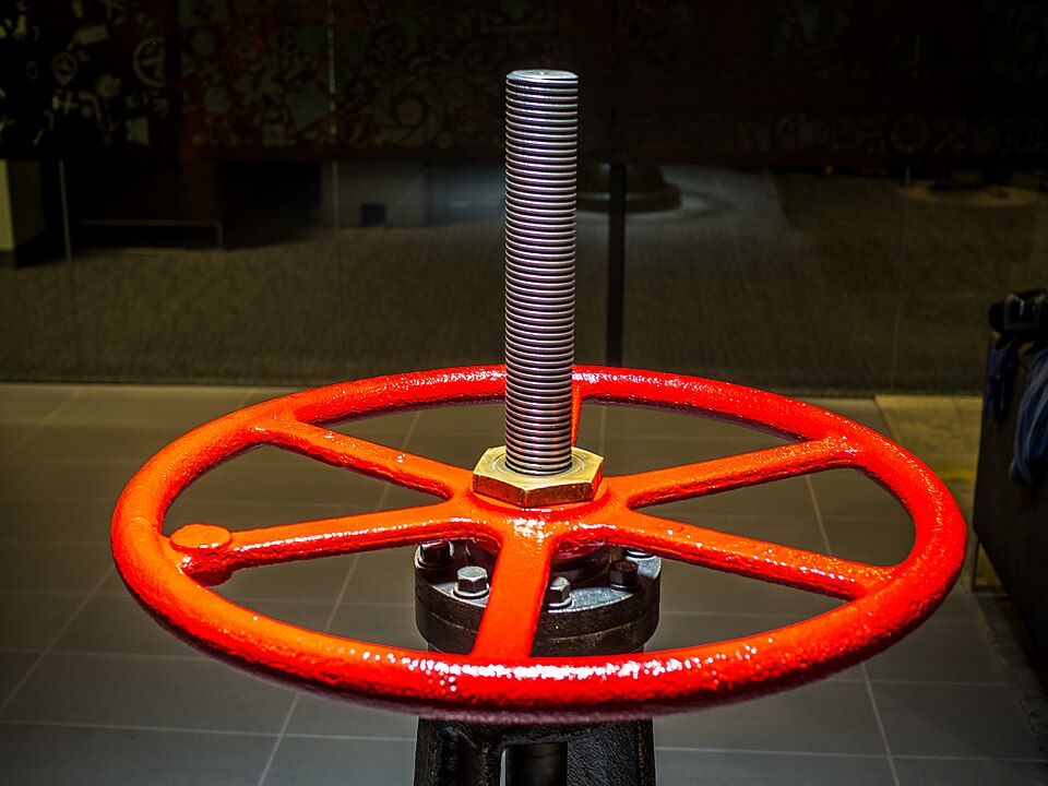 File:Valve office (30015038410).jpg