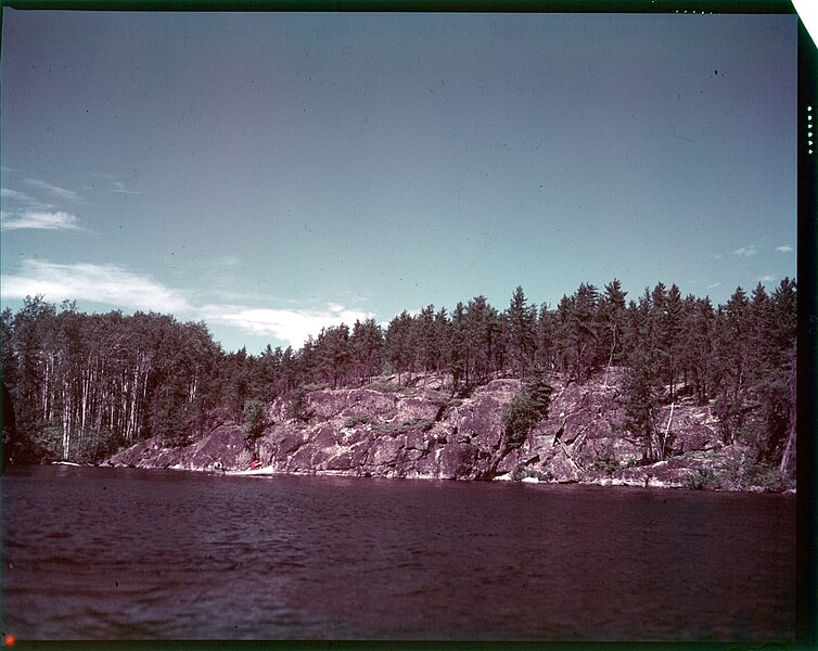 754px-Red_Lake%2C_Ontario%2C_Canada%3B_Fishing_%28I0014752%29.jpg