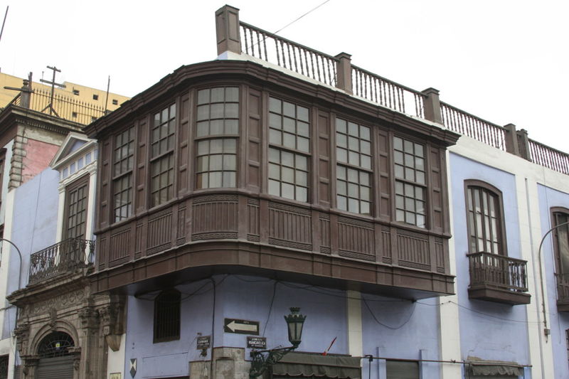 File:Lima Balcony.JPG