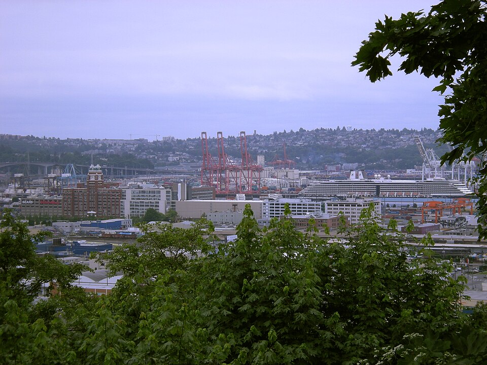 960px-Seattle_-_view_west_from_Beacon_Hill_01.jpg
