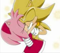 Sonic kisses Amy Rose.PNG