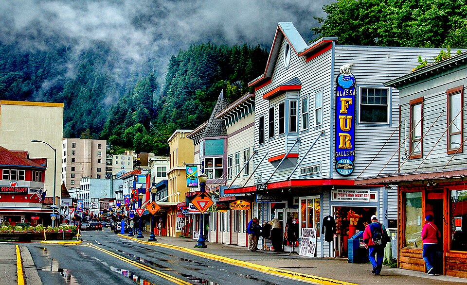 960px-Juneau._Alaska._%2850931704197%29.jpg