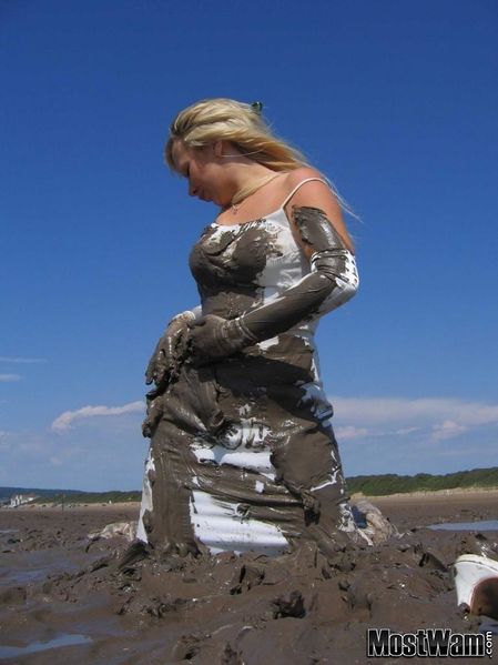File:Muddybride.jpg