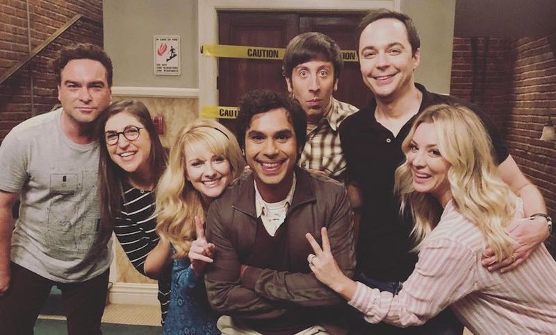 File:Big Bang Theory cast.jpg