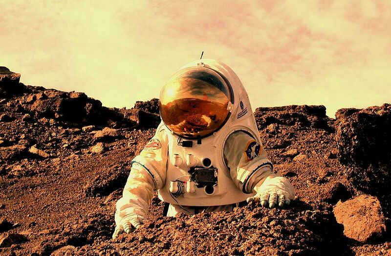 File:Mars astronaut.jpeg