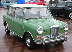 Riley Elf Mark III 1968.jpg
