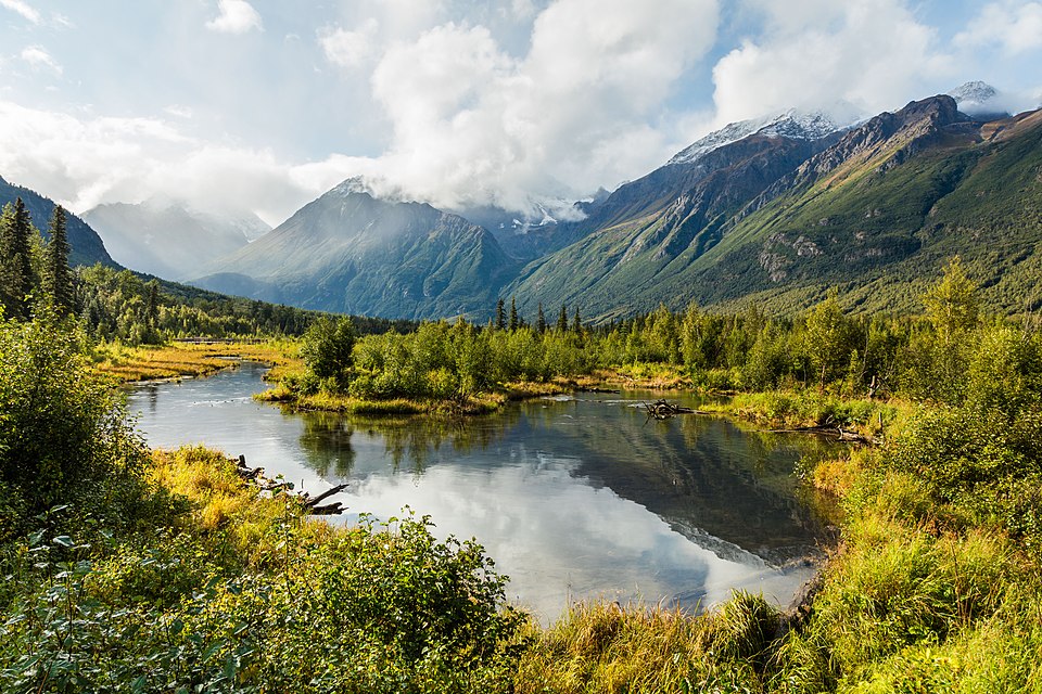 960px-Parque_Eagle_River%2C_Anchorage%2C_Alaska%2C_Estados_Unidos%2C_2017-09-01%2C_DD_02.jpg