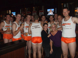 File:Hooters.jpg