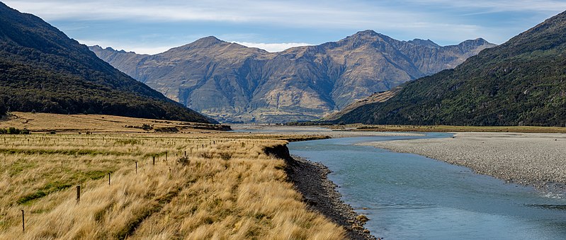 799px-Wilkin_River_close_to_its_confluence_with_Makarora_River%2C_Otago%2C_New_Zealand.jpg