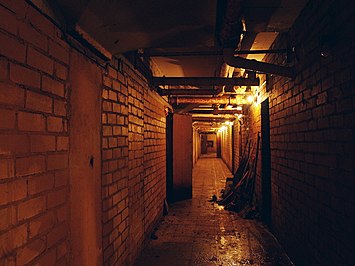 Nuclear fallout shelter in Kose.jpg