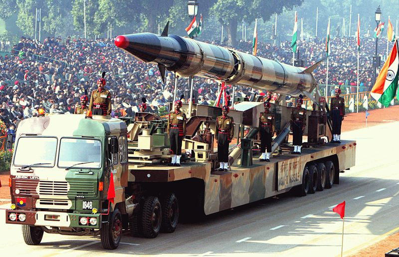File:Agni-II missile (Republic Day Parade 2004).jpeg