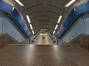 Praha, Vysočany, stanice metra Vysočanská 20230504 163927.jpg