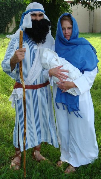 File:Joseph and mary outfits.jpg