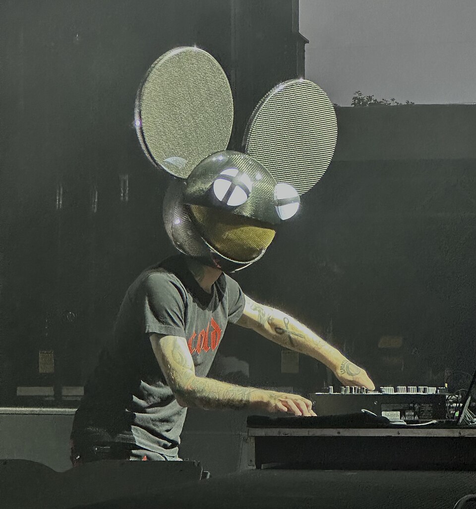 File:Deadmau5 Belknap Park 2023.jpg
