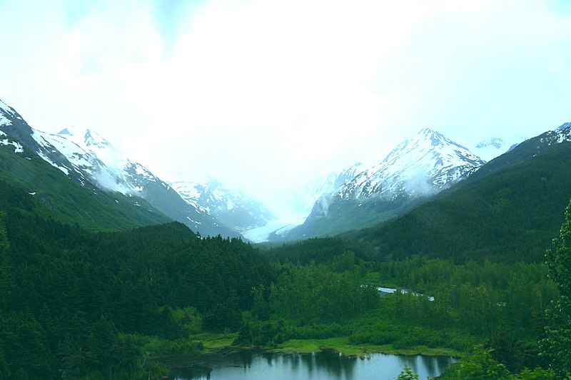 800px-Chugach_National_Forest%2C_Trail_Glacier_ENBLA05.jpg
