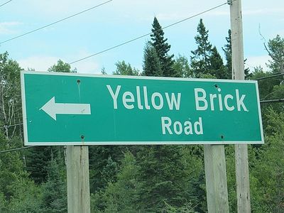 Goodbye Yellow Brick Road - Wikipedia