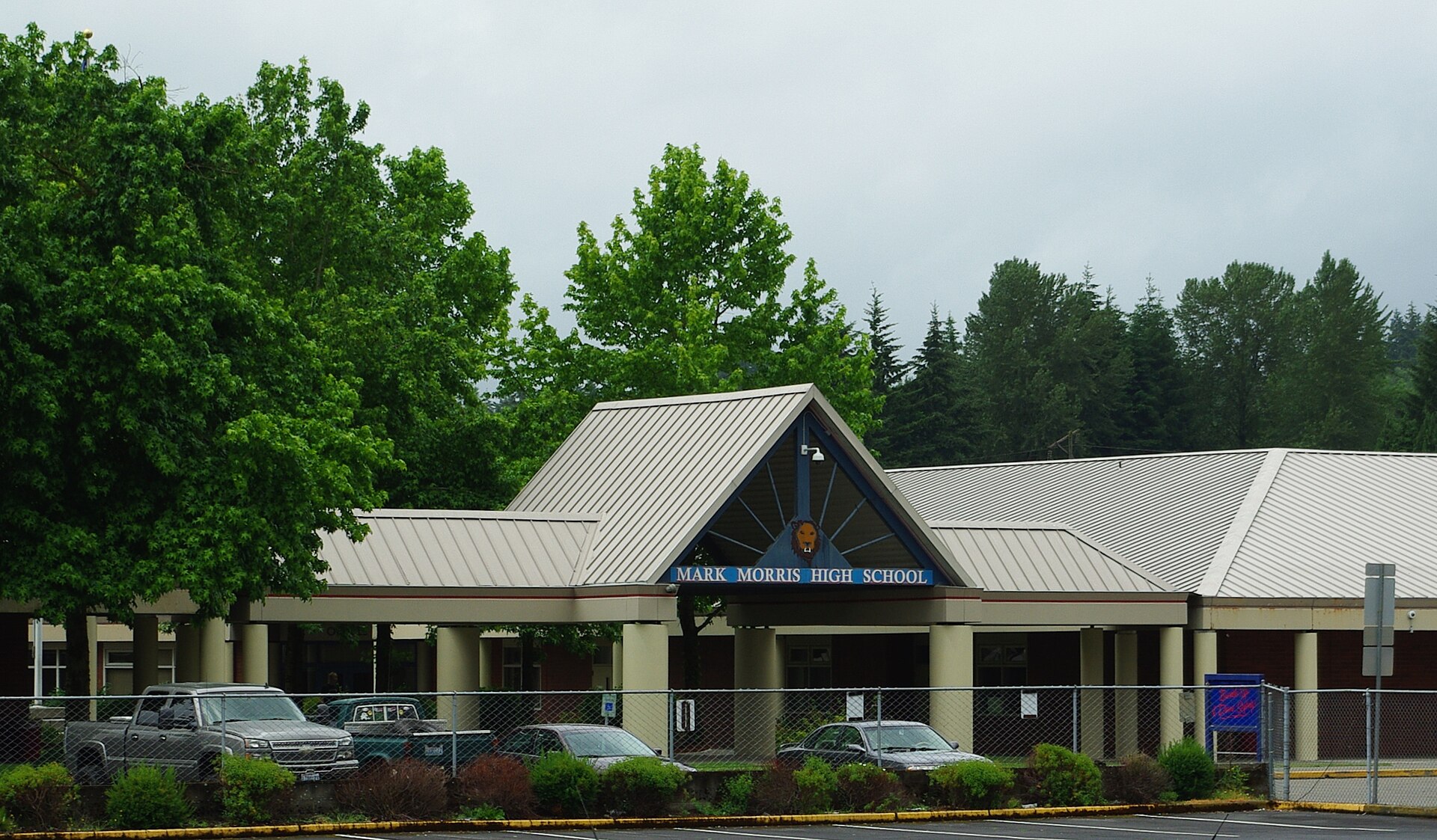 Mark Morris High School - Longview, Washington.JPG