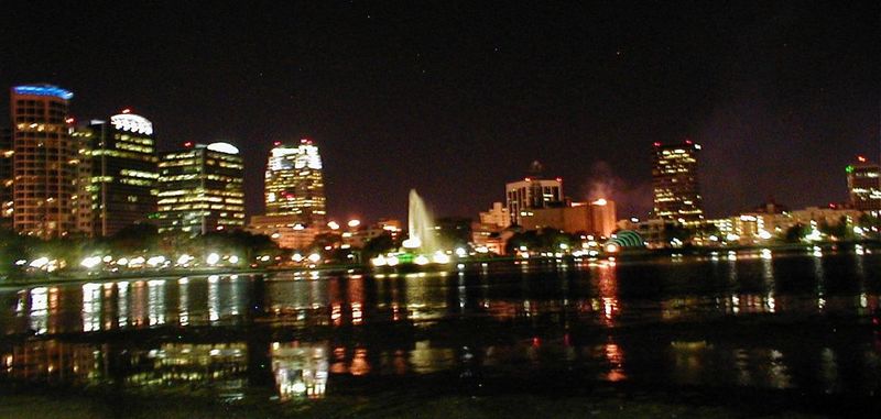 File:Orlando Skyline at night.jpg