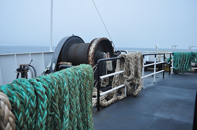 800px-Onboard_MV_John_H_%28ferry%29_01_%289363468670%29.jpg