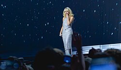 Sabrina Carpenter - O2 Arena 2025 - 072.jpg