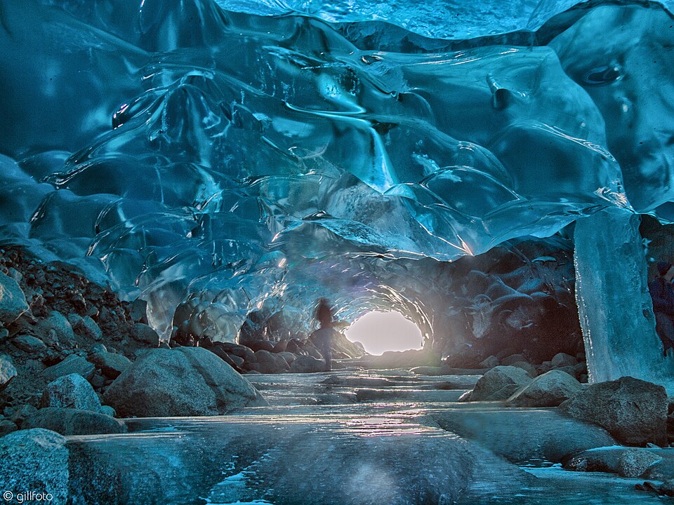 960px-Ice_Cave_Exit_268.jpg